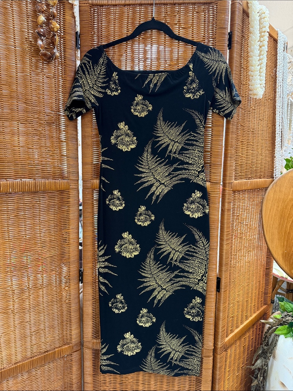 Black & Gold Floral Scoop-Neck Midi Dress